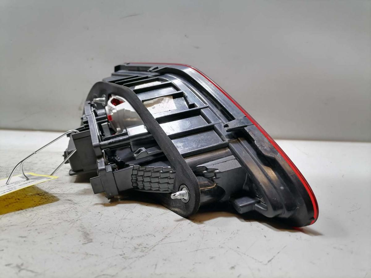 Seat Leon 5F original R&uuml;cklicht R&uuml;ckleuchte Schlussleuchte innen links Bj.2015